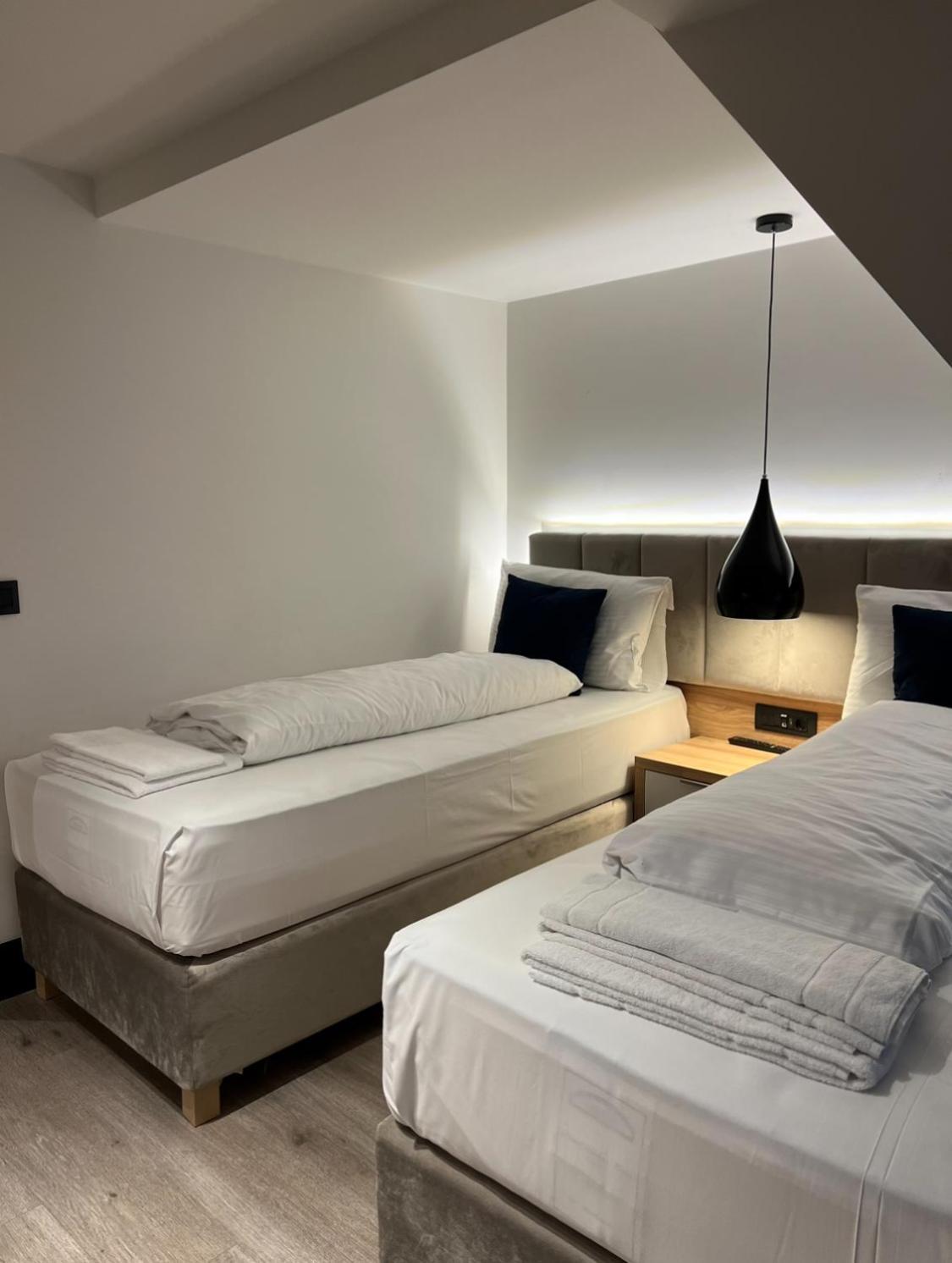 Hotel Wilder Mann Ruckersdorf  Luaran gambar