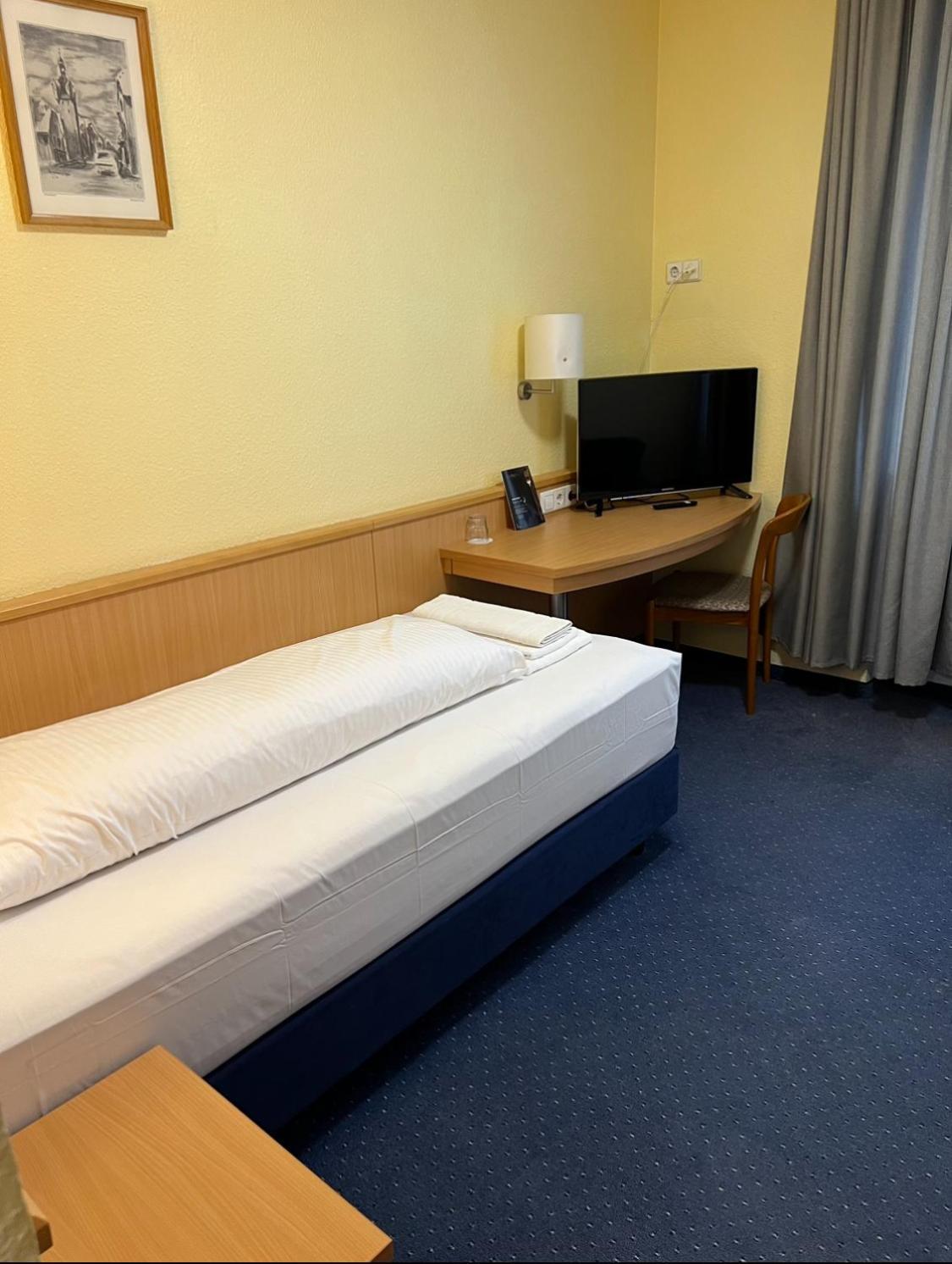 Hotel Wilder Mann Ruckersdorf  Luaran gambar