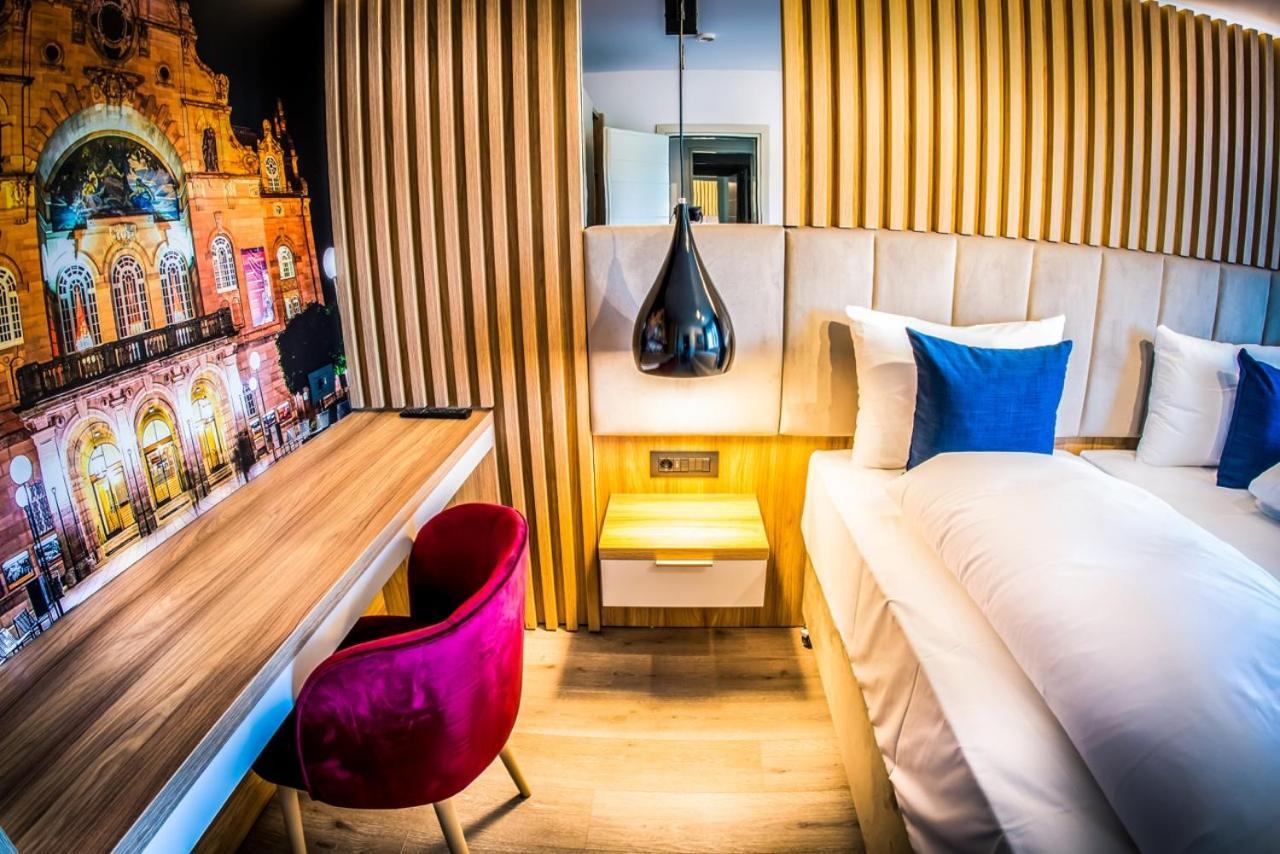 Hotel Wilder Mann Ruckersdorf  Luaran gambar