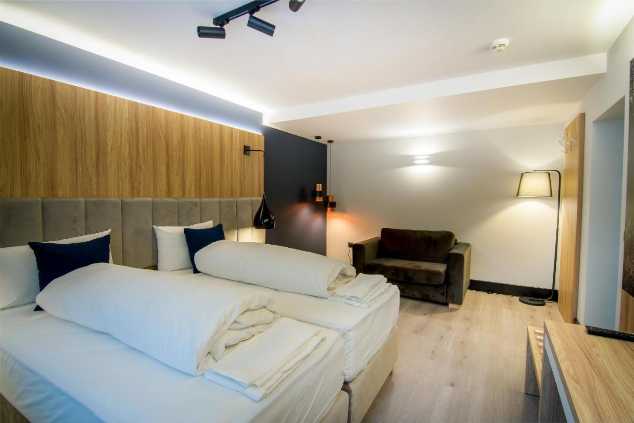 Hotel Wilder Mann Ruckersdorf  Luaran gambar